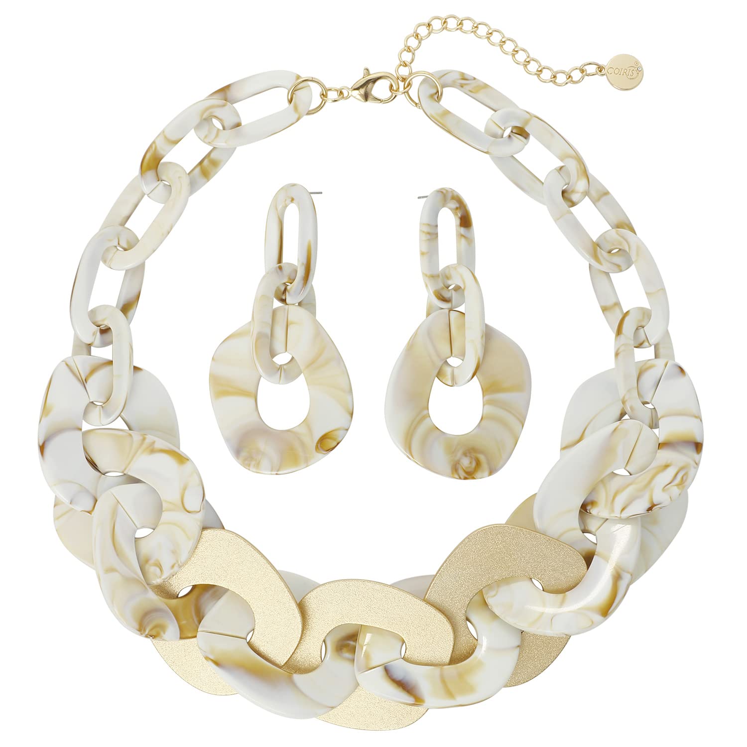 Choosing the Right Chunky Necklace for Your Style